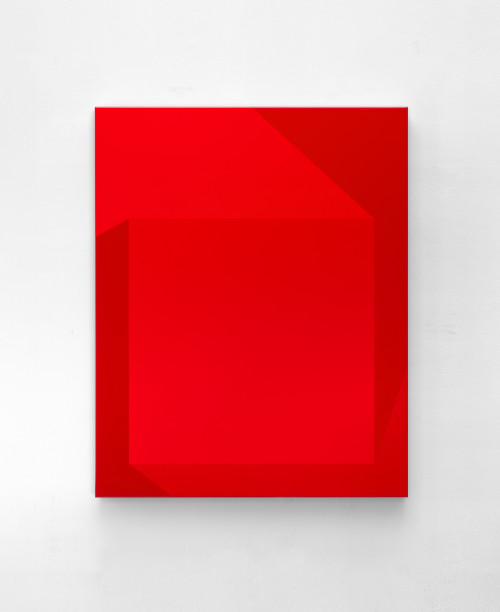 
     <i>set 585</i>, 
     2021<br />
     lacquered stainless steel, 
      75 x 60 x 4,2 cm<br />
     