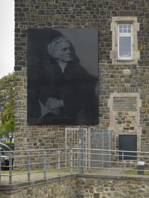 
     <i>Und mir unendlich fern (George)</i>, 
     2017<br />
     laser gravure on granite, metal structure, 
      474 x 354 x 12,5 cm<br />
     Installation view sculpture Triennial Bingen, Germany 2017