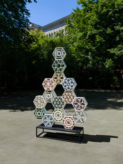 
     <i>Jali Arrow 2</i>, 
     2018<br />
     alternate view, 
     <br />
     