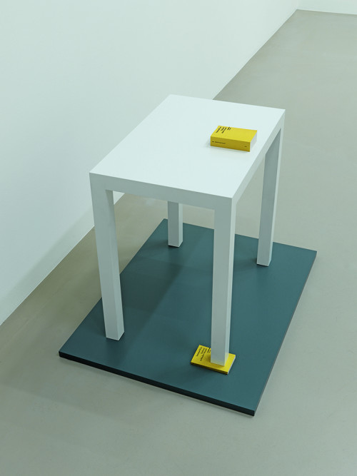 
     <i>Kritik der reinen Vernunft - Kritik der praktischen Vernunft</i>, 
     1977/85<br />
     wooden table, two books (Immanuel Kant “Kritik der reinen Vernunft”, Immanuel Kant “Kritik der praktischen Vernunft”), 
      75 x 75 x 50 cm<br />
     