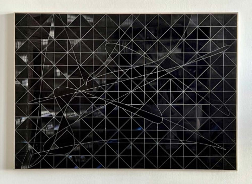 <i>Dubplate Symphonie</i>, 2022<br />dubplate, wood, canvas, 138 x 97 cm<br />