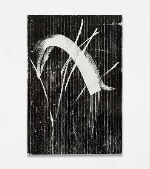 <i>Vom Winde</i>, 2022<br />magnetic VHS tape coating, adhesive tape, acrylic paint on canvas, 184 x 125 cm<br />