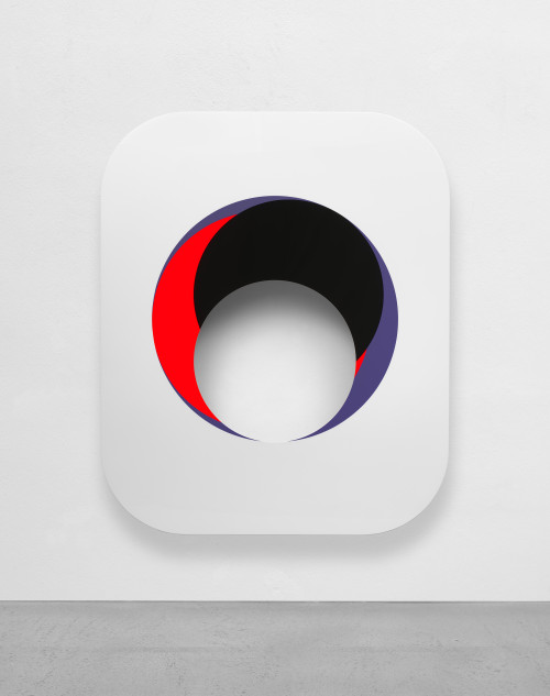 <i>instant vision 196</i>, 2022<br />Aluminum, lacquered, 210 x 173 x 13,7 cm<br />